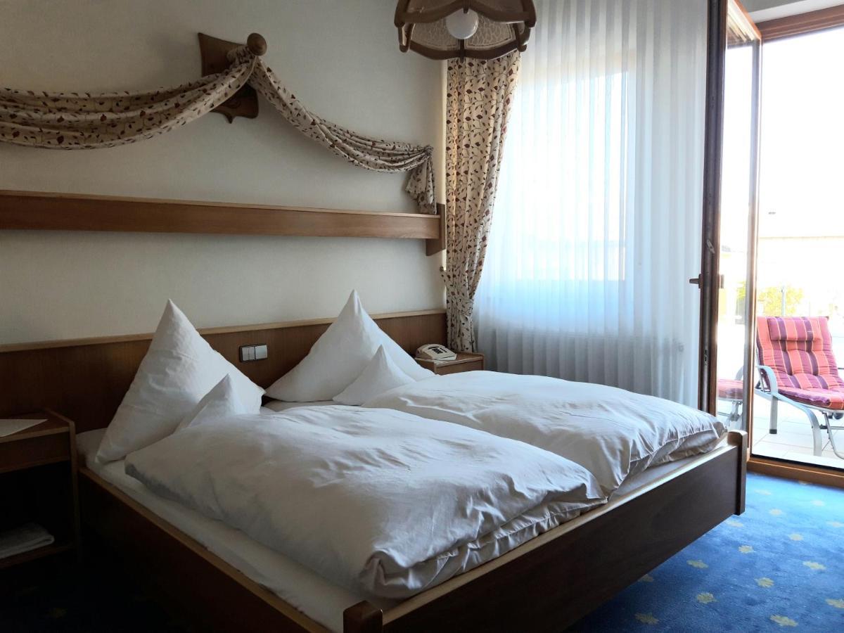 Bengel'S Hotel Zur Krone Mülheim-Kärlich Zewnętrze zdjęcie