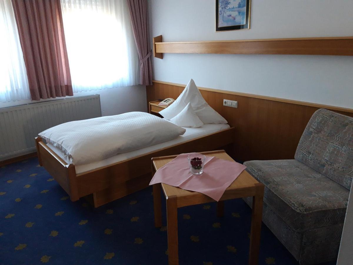 Bengel'S Hotel Zur Krone Mülheim-Kärlich Zewnętrze zdjęcie