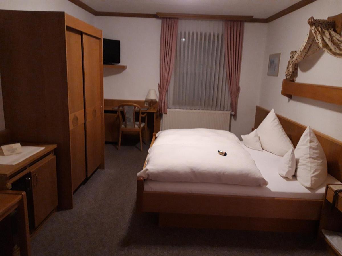 Bengel'S Hotel Zur Krone Mülheim-Kärlich Zewnętrze zdjęcie