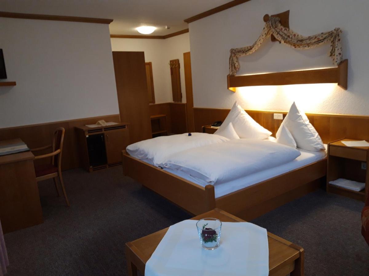 Bengel'S Hotel Zur Krone Mülheim-Kärlich Zewnętrze zdjęcie